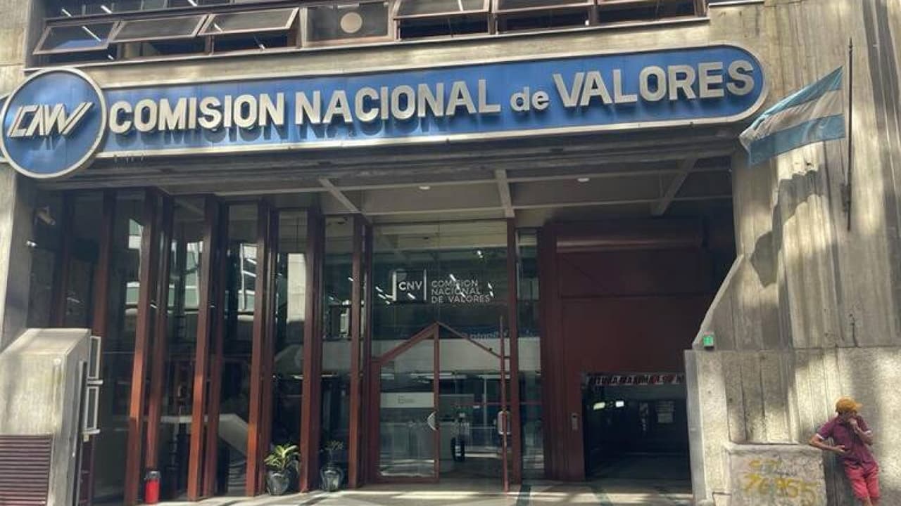 CNV publica Resolución General 1132/2026 sobre ofertas públicas con autorización automática